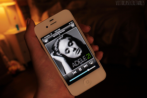INTRODUCING ADELE
