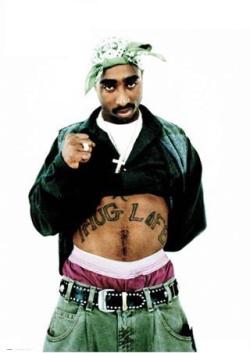  Nego fala Thug Life, e acha que é bandido, mais não sabe que o cara que ” criou ” isso foi um revolucionário, que mudou o rap mundial, que Thug Life não é pra mostrar que é bandido, e sim, a vida de um. - Eterno-Tupac 