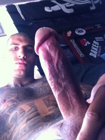 betomartinez:  Beto’s Corner  http://betomartinez.tumblr.com/  Damm he is sexy