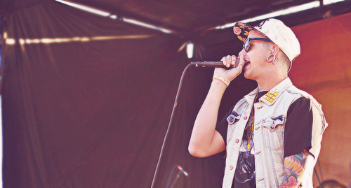  54,55/100 photos of T.Mills 