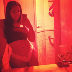 allthickwomen:  Now you’re just showing