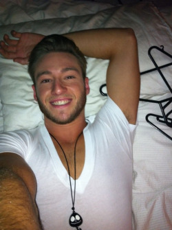 mancrushoftheday:  tumblinwithhotties:  Gold Medal Olympian Matthew Mitcham, Australian Diver  Visit The Man Crush Blog | Twitter | Facebook | Google+ 