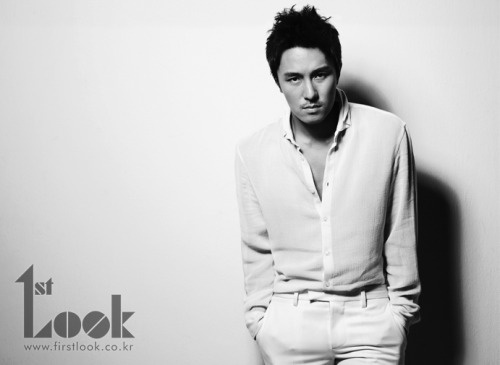 shinhwa:  Kim Dong Wan - First Look pictures DONGWANIE PLEASE HAVE MERCYYYYYY <3_<3