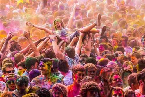 Porn photo ruineshumaines:  2012 Holi Festival of Colors