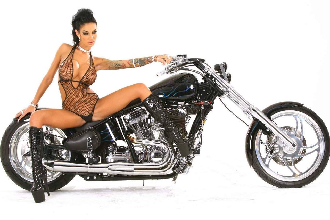 dirtysexyheaven:  Angelina Valentine 