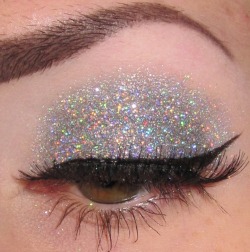 unicorns & glitter.♥