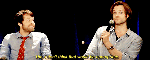 feardubh:  yesbecausereasons:   [x]   MISHA IS SO UTTERLY TERRIFIED OMG CAN YOU IMAGINE HOW BAD IT WOULD HAVE TO BE FOR MISHA TO HAVE A MINI PANIC ATTACK LIKE THAT I MEAN PLEASE  Are we not going to talk about Jared’s face in the second gif 