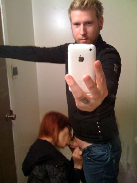 straight-couples-in-the-mirror:  my gf sucking my dick iphone