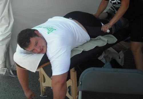 superbears:  DREAM TO FONDLE HIS BOD AND THAT AWESOME ASS  Bull Massage 