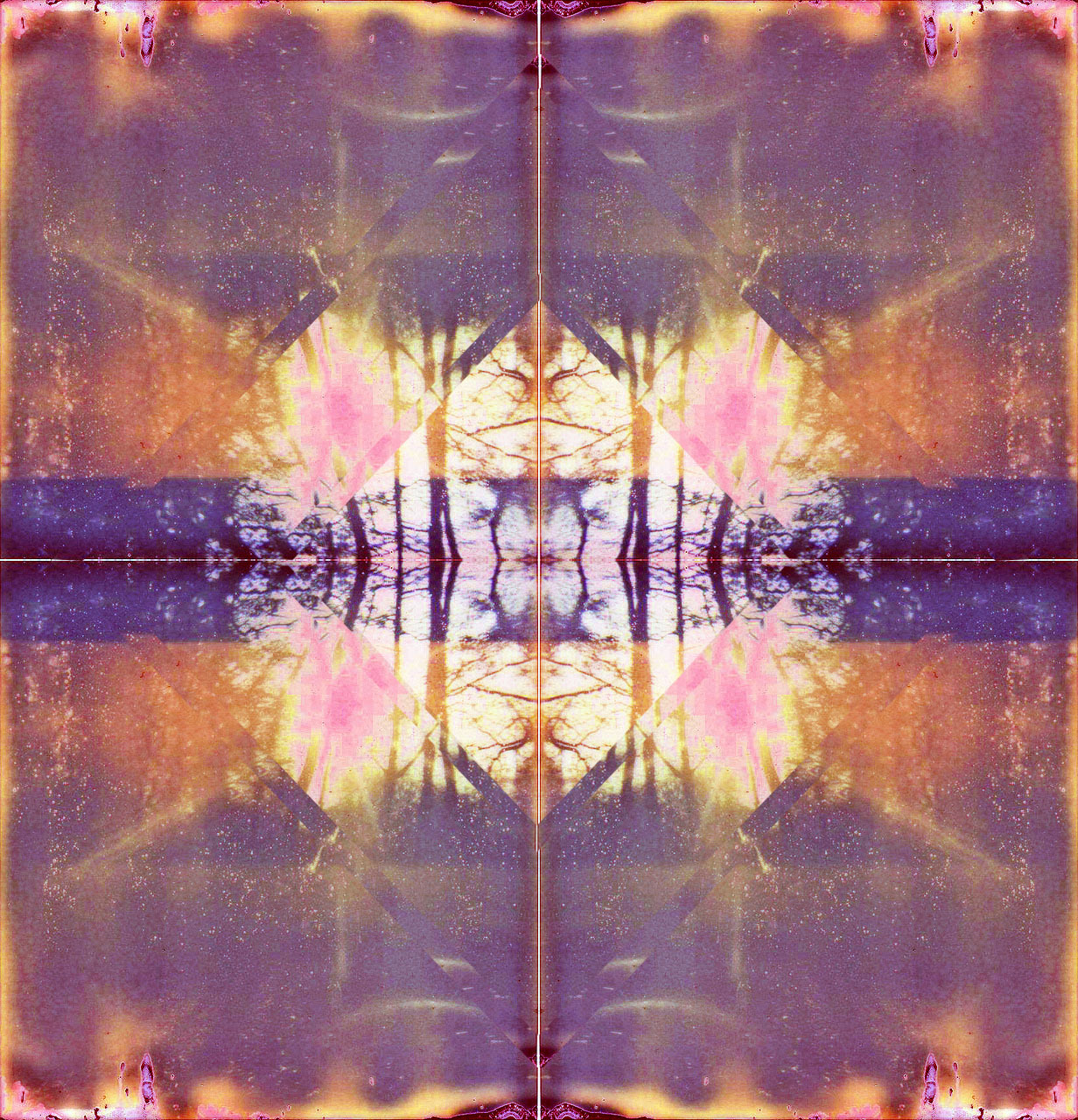 simetria-celestial:  nociones sutiles © Scarlet Phoebe, 2012 www.facebook.com/THESERPENTFIRE