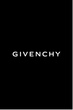 theairlife:  credits to Givenchy ® 