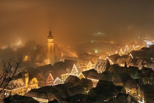 bluepueblo:Foggy Night, Albstadt, Germanyphoto via angelica
