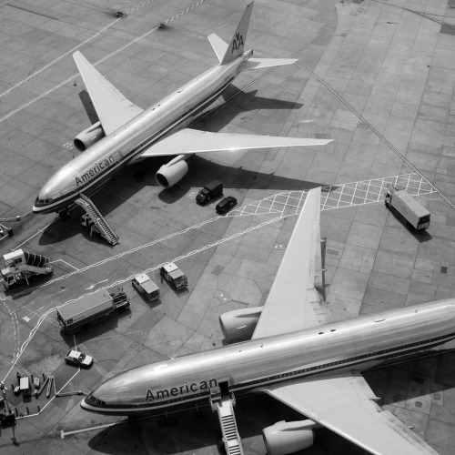 fuckyeahairplaness:  Heathrow 