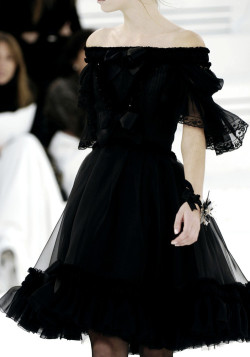 voguelovesme:  Chanel Haute Couture Spring/Summer
