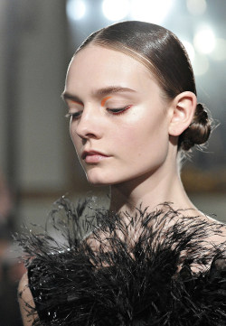 voguelovesme:  Nimue Smit at Aquilano Rimondi