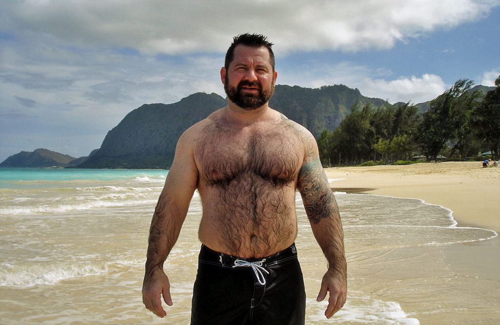 fuckyeahdaddies:  From Fuck Yeah Daddies! 