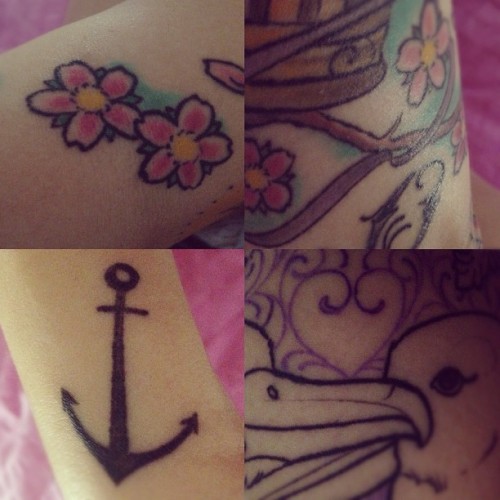 tattoo details #tattoos #anchor #cherryblossom #heart (Wurde mit Instagram aufgenommen)