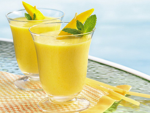 Creamy Mango Smoothies by Betty Crocker Recipes on Flickr.