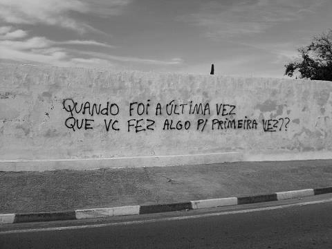 Renasce das cinzas, ressuscita o espírito e alma.