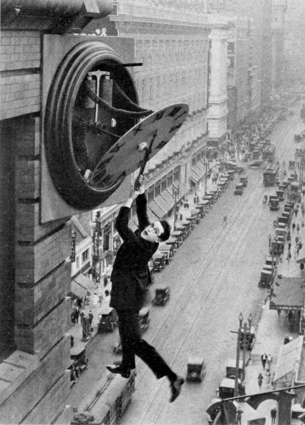 Harold Lloyd : one of the best and most funny actors out of my memory (not that I