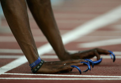 wgsncolourarchive:  Gail Dever&rsquo;s nails at the 100 meter hurdle, 2004 Olympics in Athens