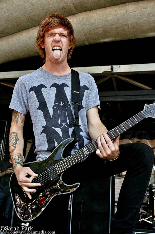 my-lips-y0ur-pois0n:  Band blog that follows back