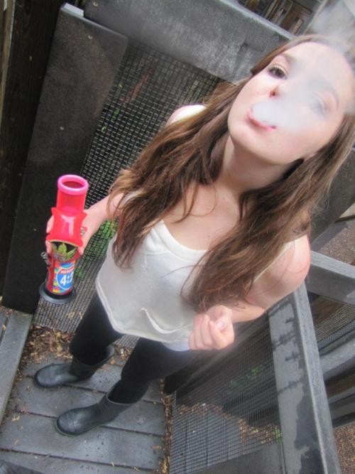 casualcheeksex:  nice rain boots  