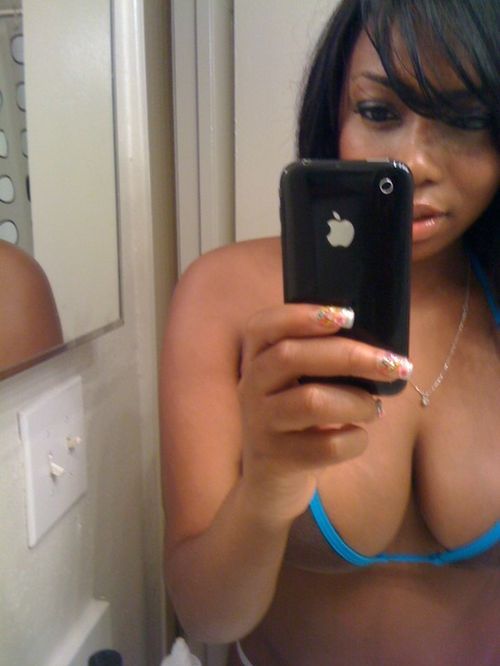 iphone chicks