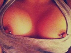 Omg love nipple piercings