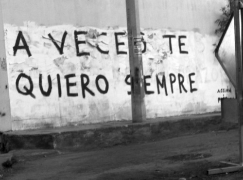 dinakore:  A veces te quiero siempre. Acción poética.