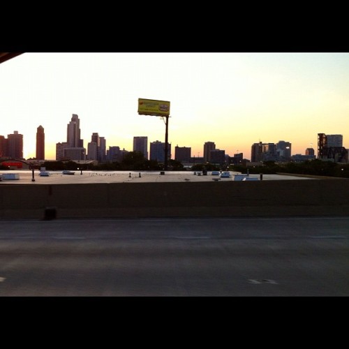 6am driving north on the e-way. #mycity #sunrise #nofilter #instaphoto #city #chicago #buildings #driving  (Taken with Instagram)