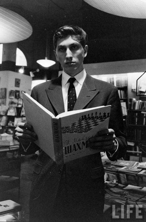 electronicsquid: Bobby Fischer (Carl Mydans. 1962)