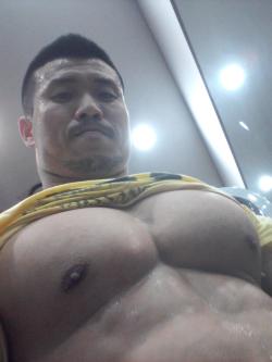 Stocky & Muscular Asians