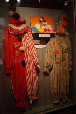 witchtanic:   John Wayne Gacy’s clown suits