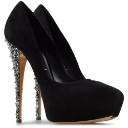 kaneristazersboyfriend:   Casadei pumps ❤