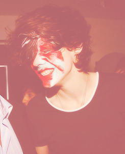 narrysh-deactivated20130109:  Harry Cakeface