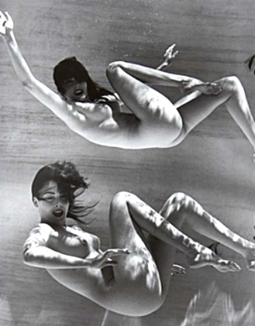 Underwater Nudes by André de Dienes, 1950s bridgeofdetails