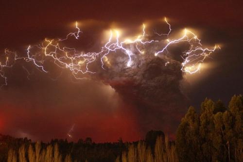 dragon-woman:  Lightning flashes around the ash plume of the Puyehue-Cordon Caulle volcano chain near Entrelagos, Chile