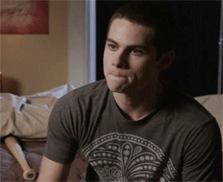  Sterek AU: In which Derek tells Stiles he’s his mate and Stiles has no idea what to say. Derek thinks he doesn’t feel the same way and leaves. When really, Stiles was just speechless for the first time in his entire life. 