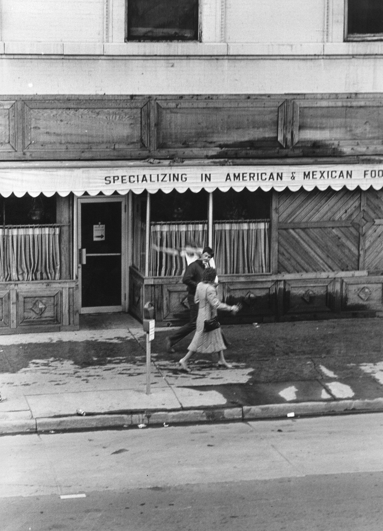 lostbeneaththewaves:   Absolutely amazing series of photographs found in The Cabinet