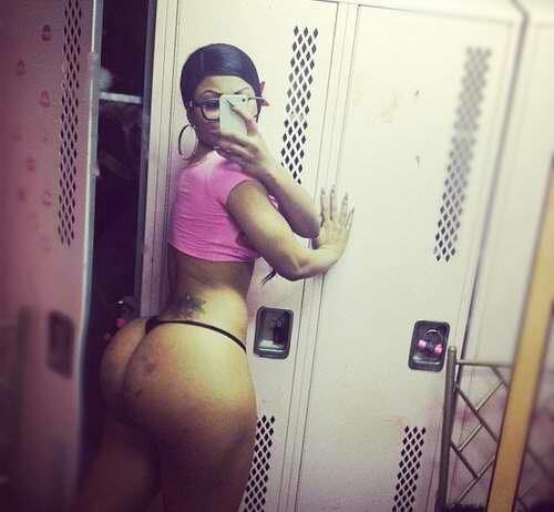 Drizzy Loves Butts!