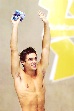 poisonparadise:  Chris Mears (GB) | Day 11 - Men’s Diving2012 Summer Olympics London | 8.7.12 
