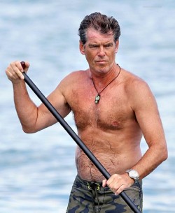 daddies4me:  Pierce Brosnan, wow wow wow… 