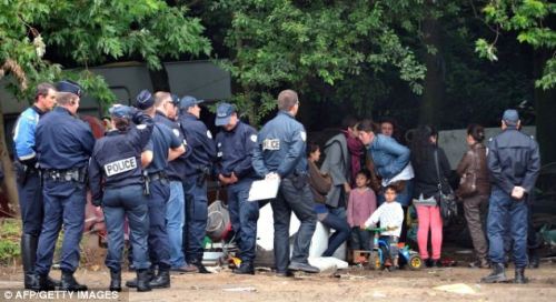 class-struggle-anarchism:In the last week 6.400 immigrants were arrested and detained in Greece.Yest