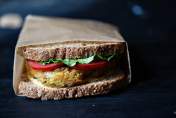 fuckyeahveganlife:  zucchini quinoa burgers  yummmyy