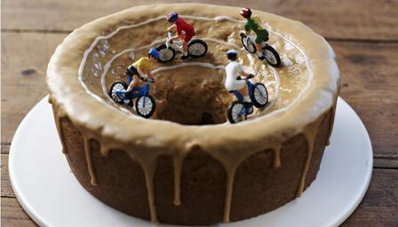 bisquites:Olympics Velodrome CakeThis is incredible!