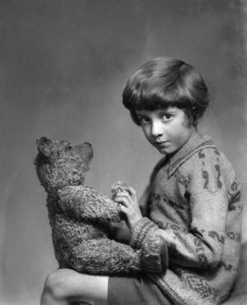 io-from-mars:
“ THE REAL WINNIE-THE-POOH AND CHRISTOPHER ROBIN, 1926-1928
”