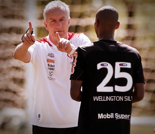 nosso-fla:  Clube de Regatas do Flamengo, NFAgosto 10, 2012 — CT de Vargem Grande 