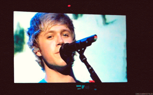 climbingniall:  thIS WAS AT MY CONCERT 