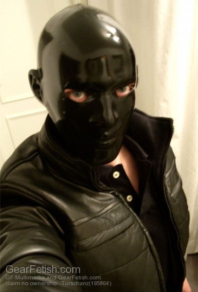 roughupmeupguys:  www.gearfetish.com 